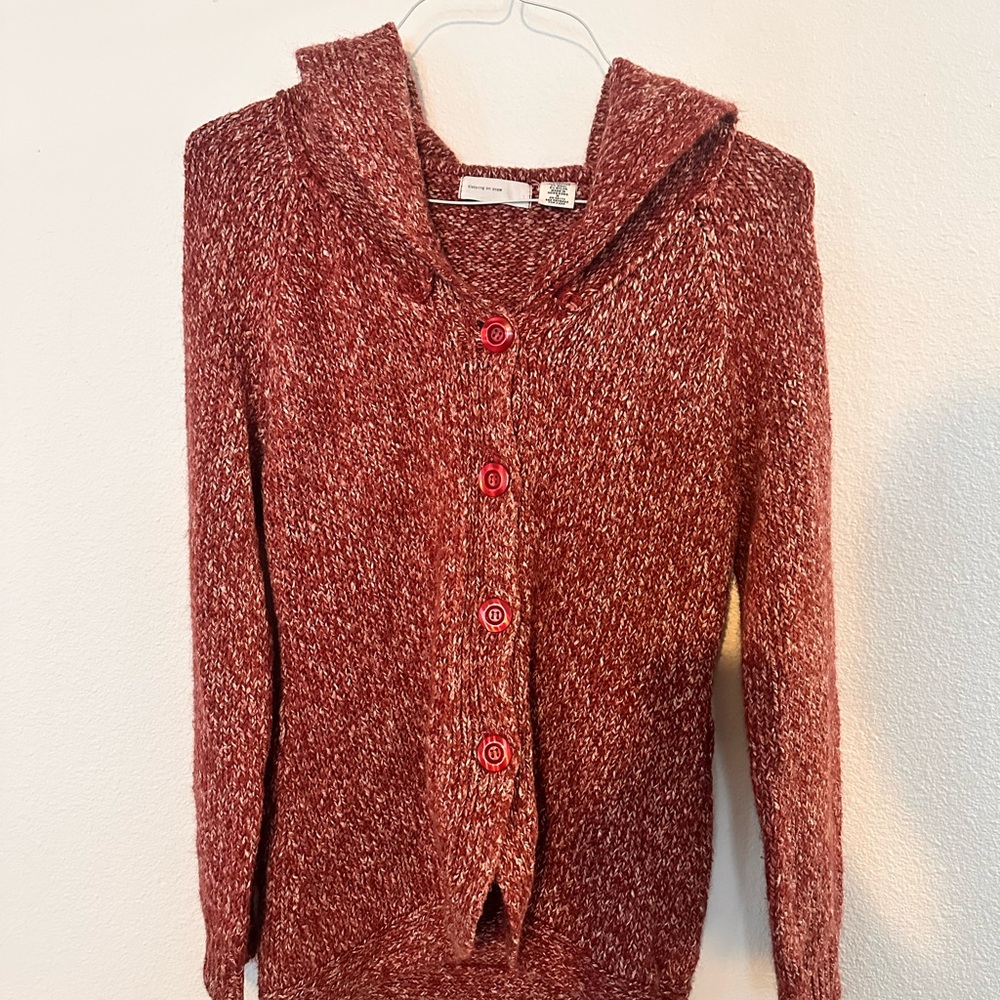 Sleeping on Snow Anthropologie Cardigan •
Size Medium